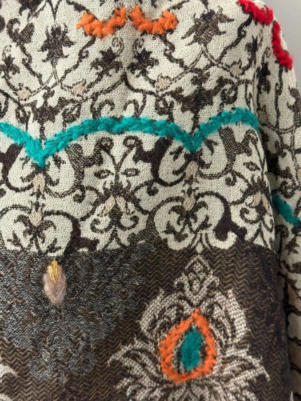 Bul-Bul Handicraft Pure Wool Scarf Embroidered Colorful Yarn Paisley 26